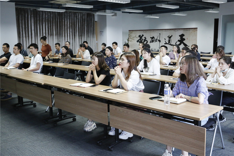 優(yōu)遠(yuǎn)E聯(lián)盟舉行季中會(huì)議