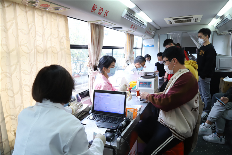 義烏運(yùn)營中心組織無償獻(xiàn)血公益活動(dòng)